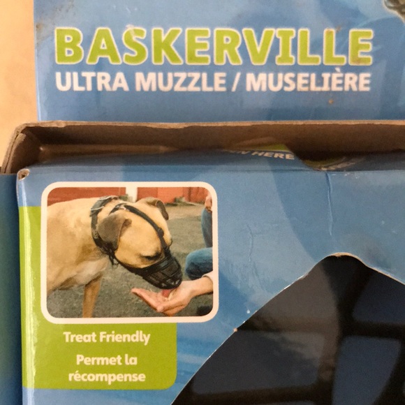 Baskerville dog Muzzle Black plastic & fabric box - Picture 3 of 11